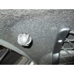 Audi A3 8P Sportback parcel shelf clothes net and hanger adaptor 