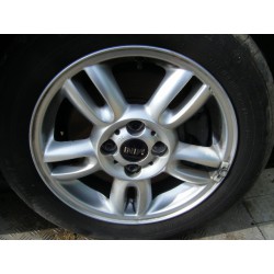 BMW Mini R56 Tool kit 15" Tyre alloy wheel air compressor sealant lifting jack